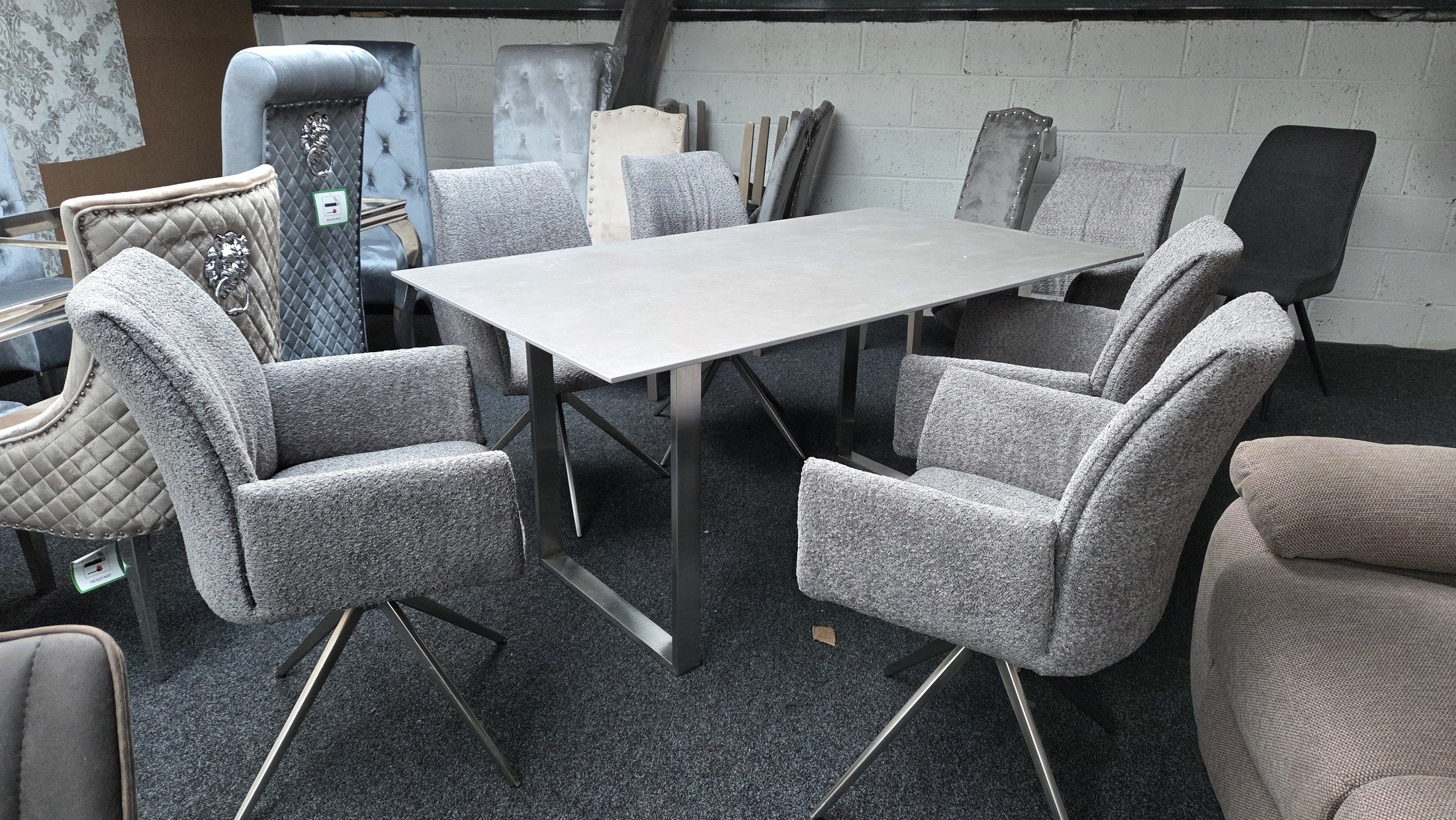 Oslo Dining Set with 6 Rotating Chairs