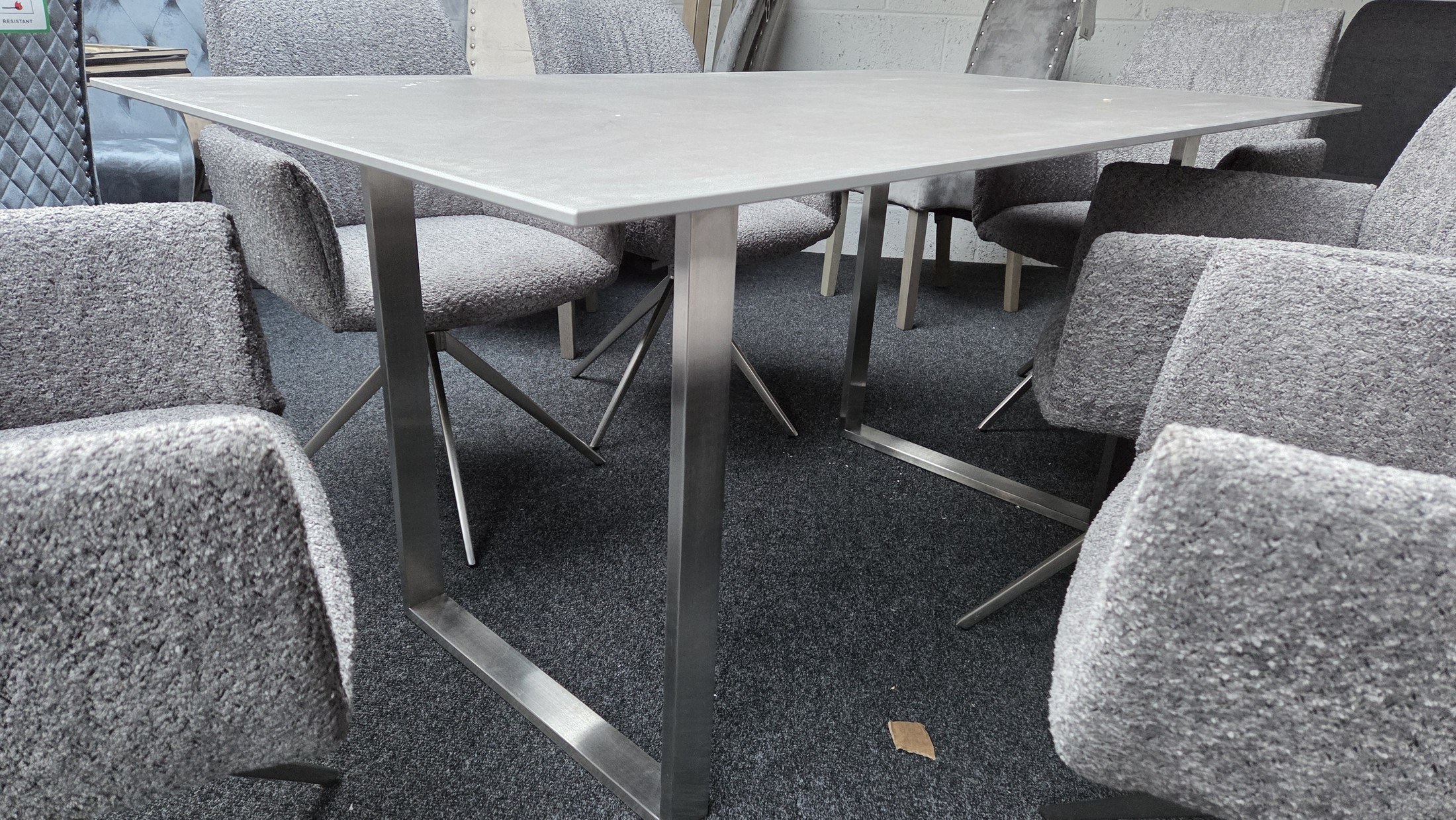 Oslo Dining Set with 6 Rotating Chairs