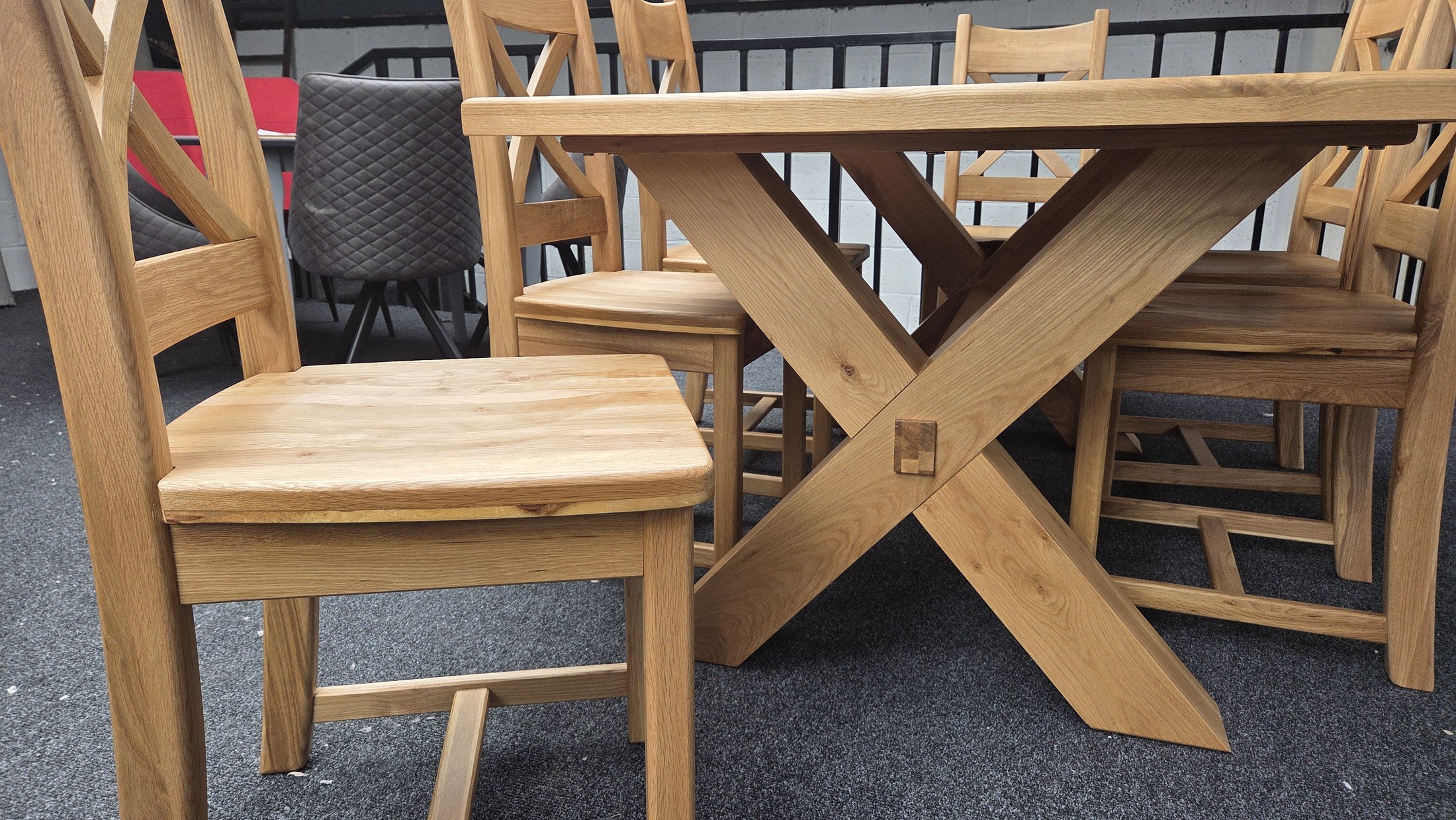 Westminster Oak Dining Table with 6 Heavy-Duty Chairs