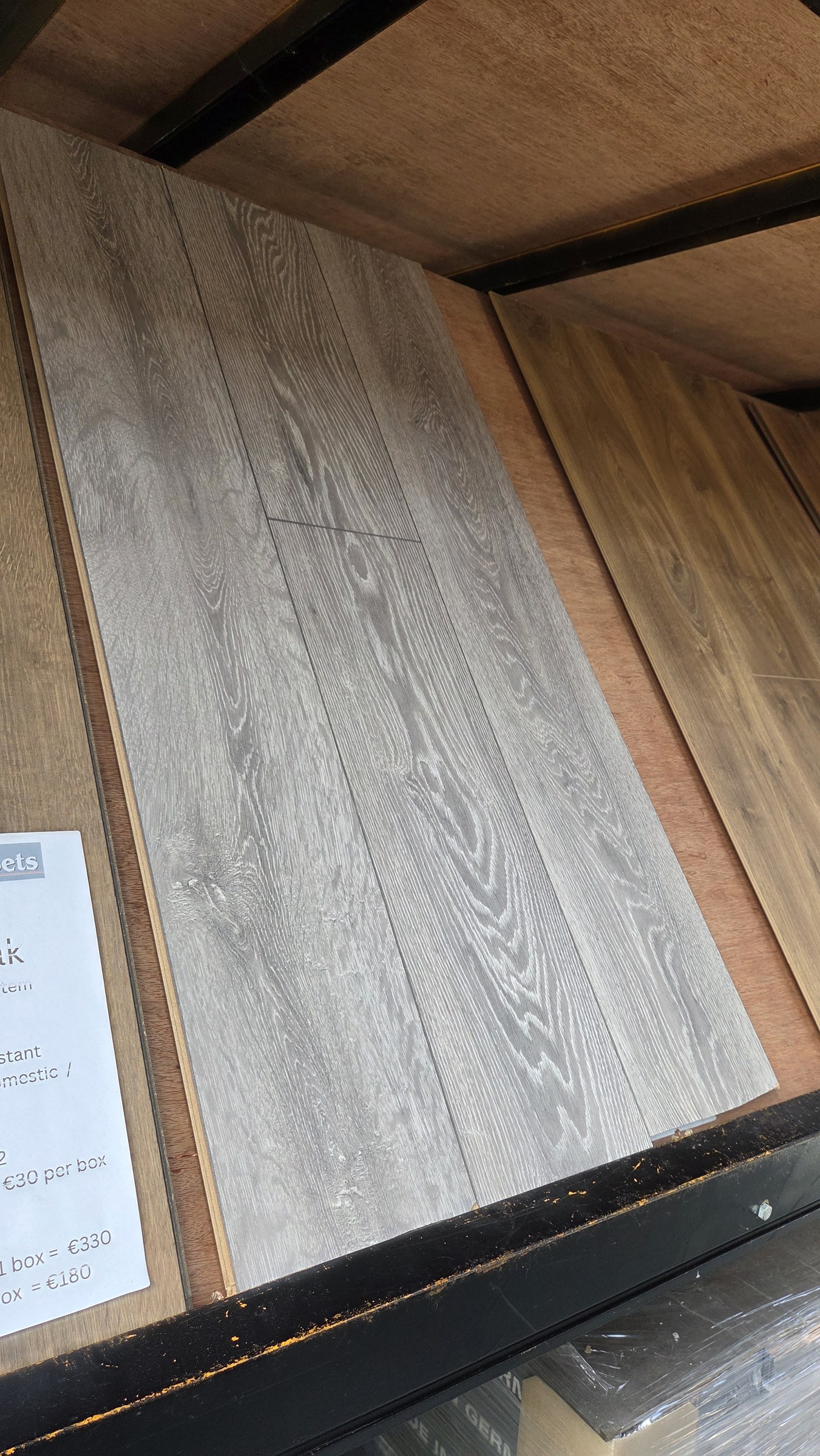 Connemara Oak — 12mm Furlong 12mm Hydro Range
