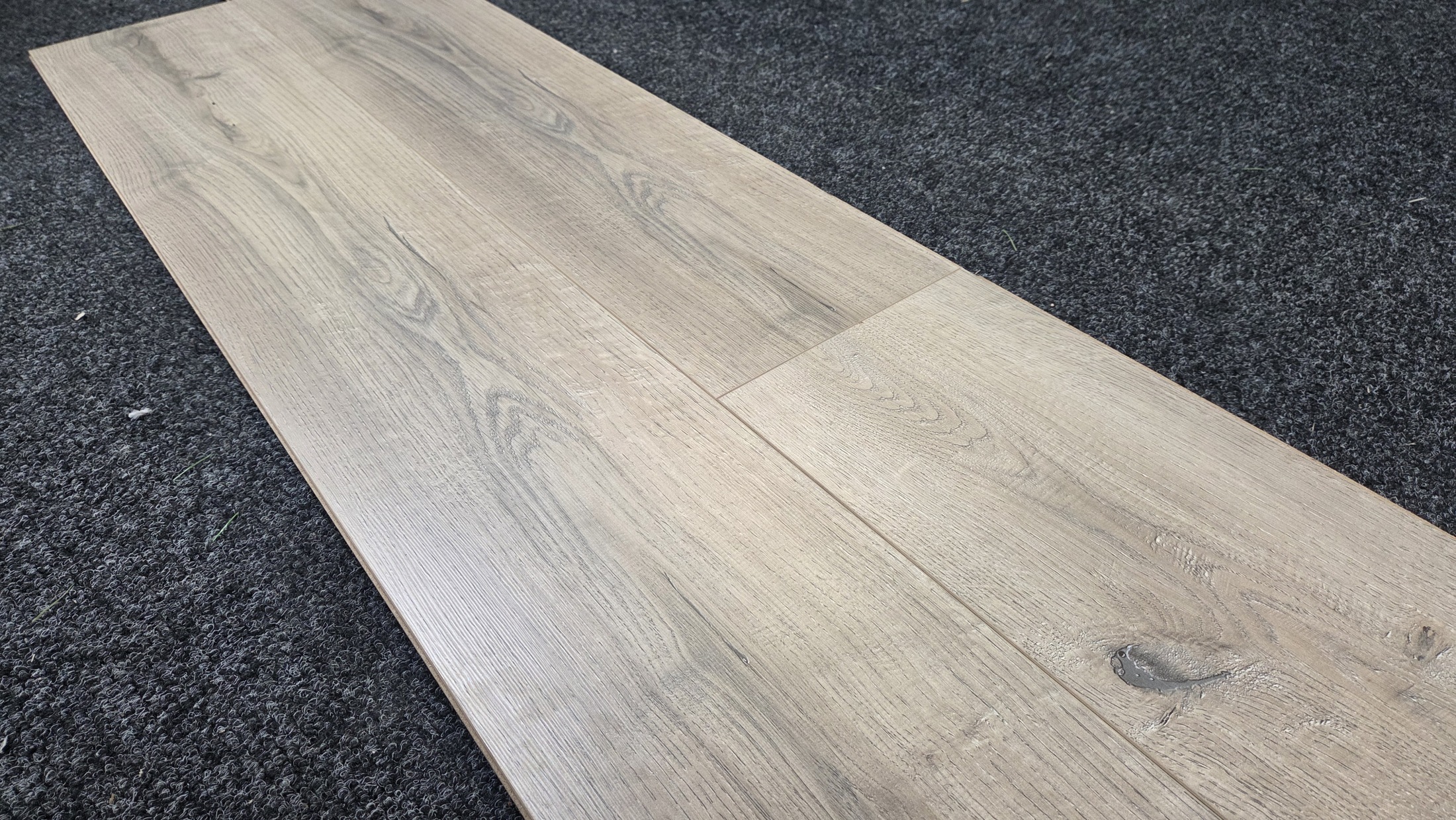 Shannon Beige — 12mm Shannon 5G 12mm Laminate — shannon-beige