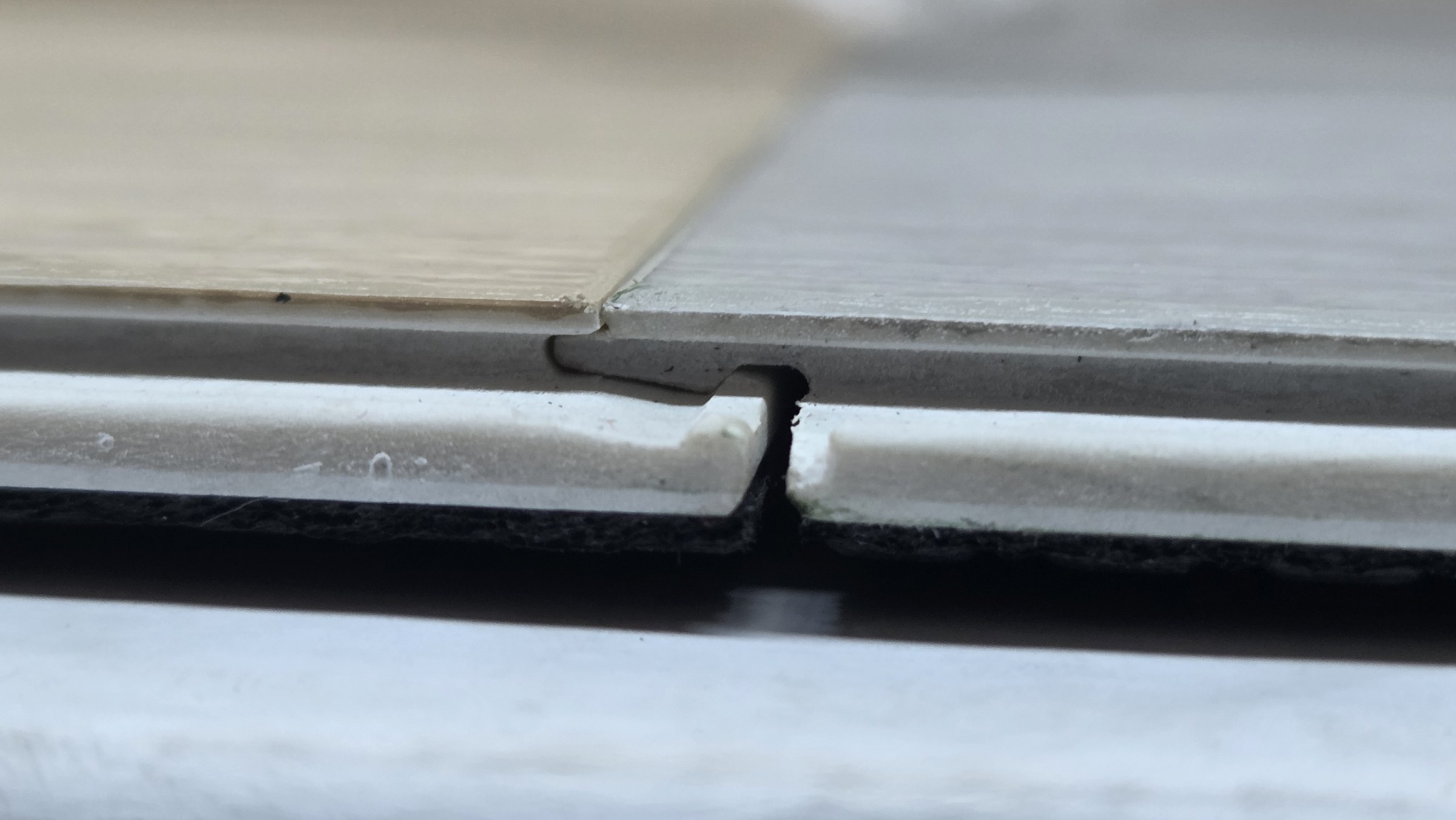 Mediterranean Oak — 5.5mm SPC Straight Plank — SPC click-system detail